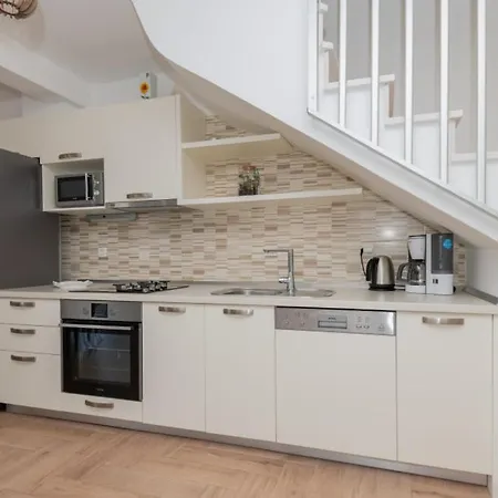 Vikk In Makarska By Guide Villa Gradac (Split-Dalmatia)